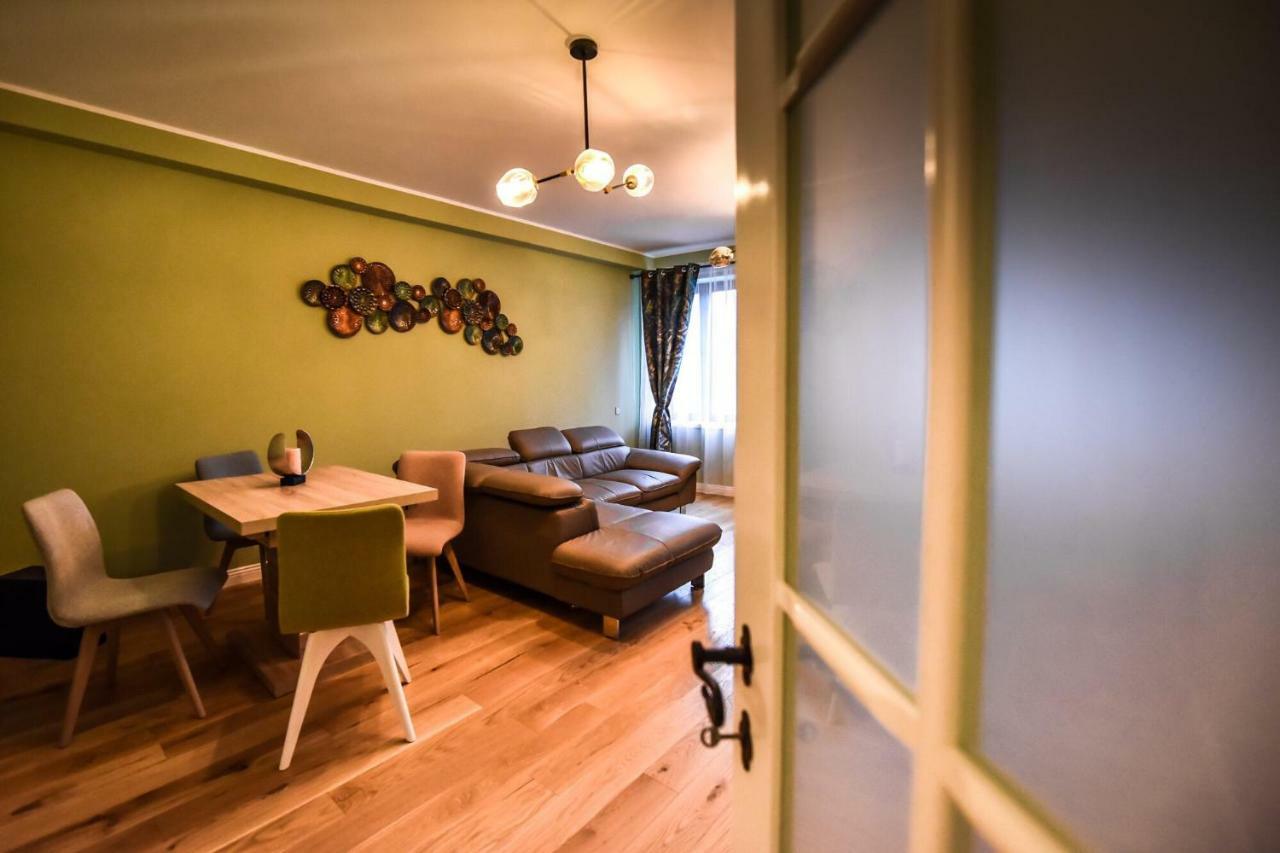 Stayplay Center Theater Braşov Eksteriør billede